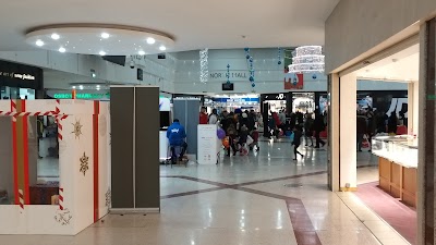 Stratford Market Village